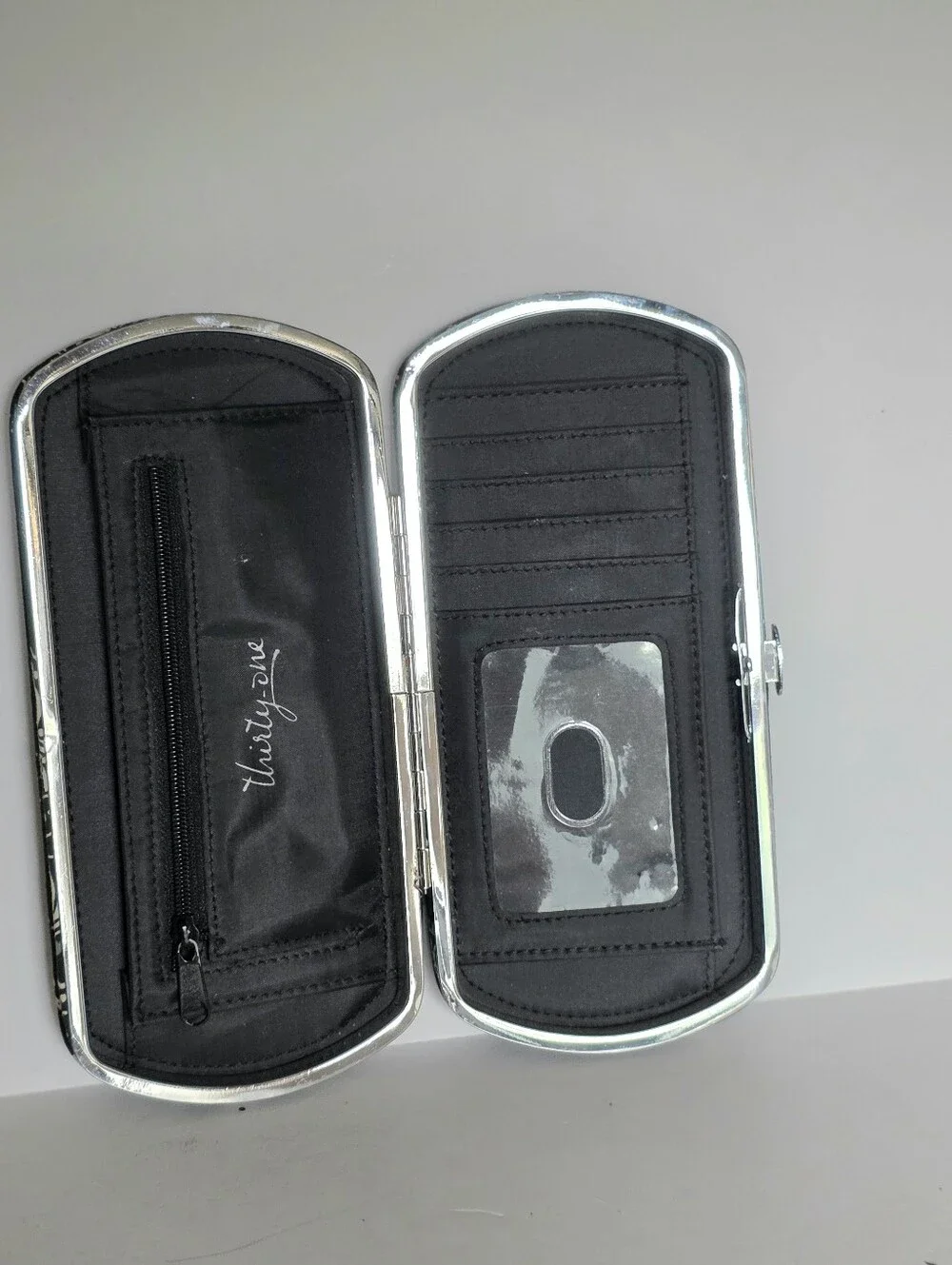 Thirty-one Black Floral Pattern Hard Case Women's Clutch Wallet